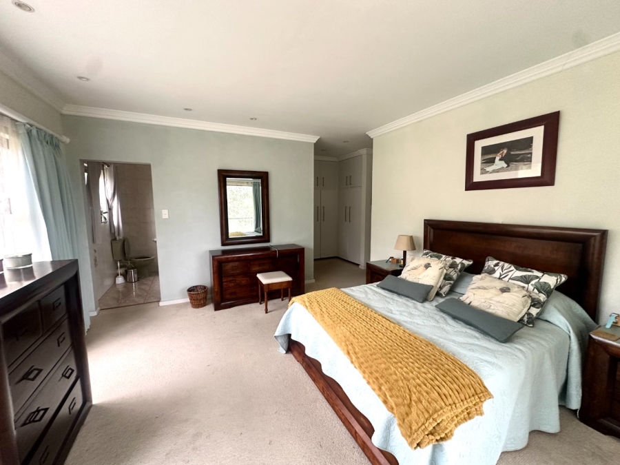 6 Bedroom Property for Sale in Dormehls Drift Western Cape